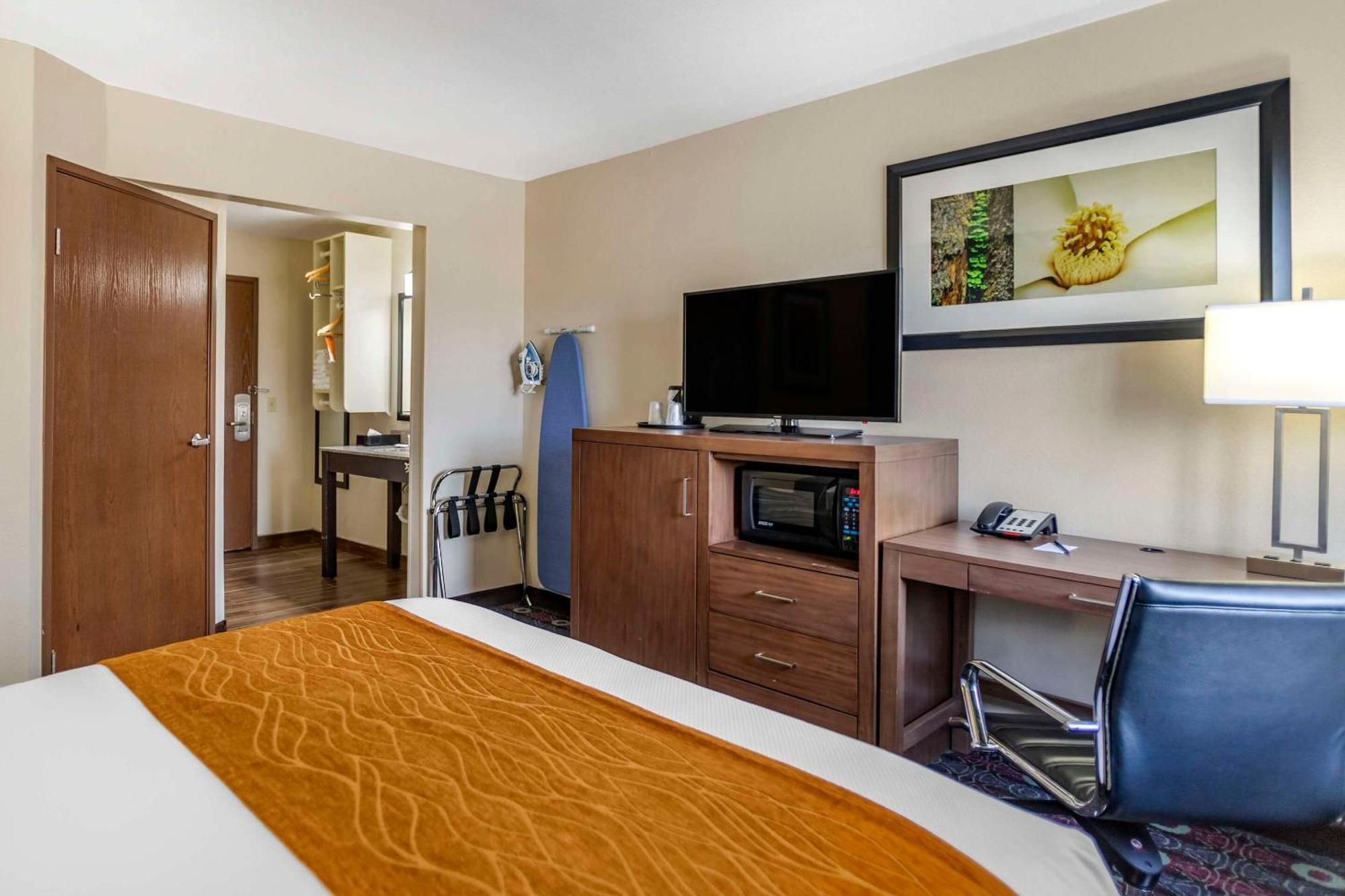 Comfort Inn Midtown Tulsa Ngoại thất bức ảnh