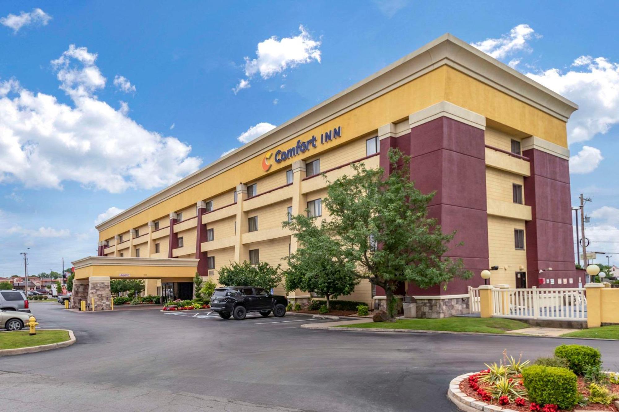 Comfort Inn Midtown Tulsa Ngoại thất bức ảnh